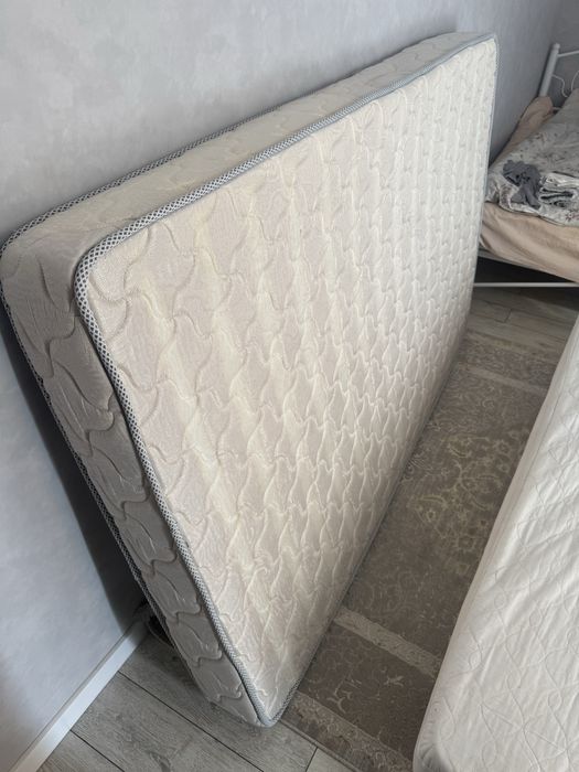 Продам кровать , торг есть