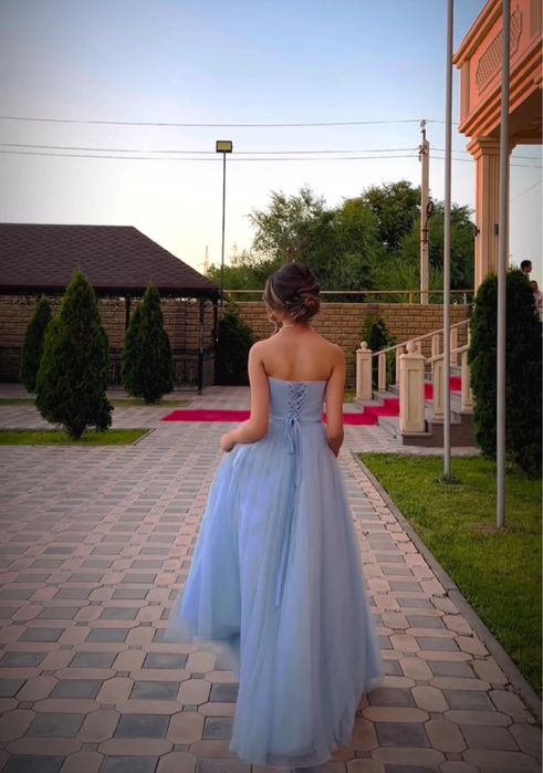 Продаю нежное платье