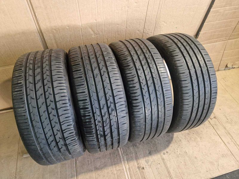 4 Continental R18 225/40 XL
летни гуми DOT0821