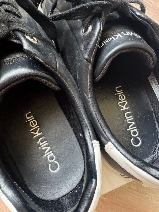 Calvin Klein обувки