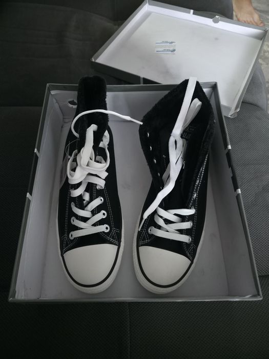 Кеды утепленные продам!