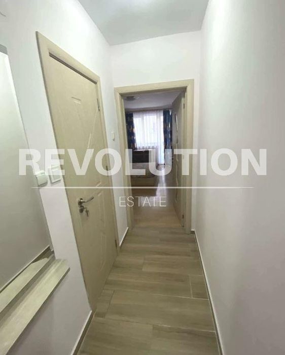 Дава се под наем Тристаен апартамент в Варна, Колхозен пазар - 90 кв.м за 598.23 € - Снимка #5