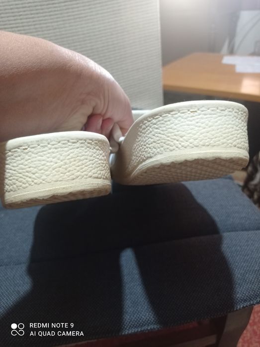 Медицинско мъжко сабо