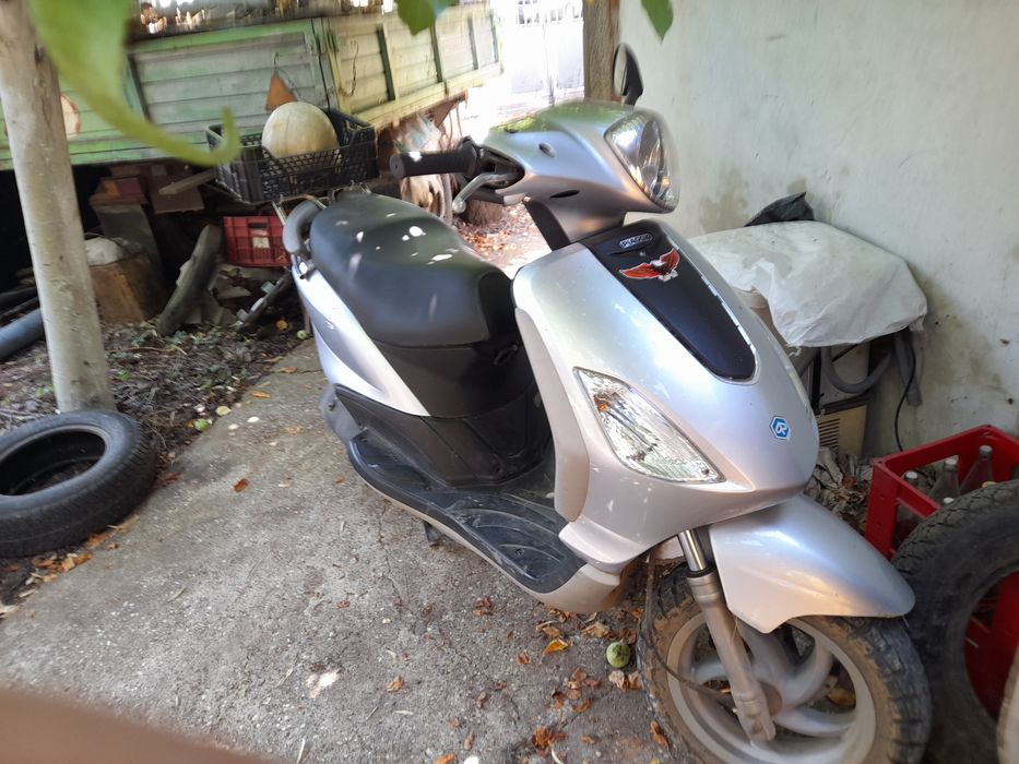 Piaggio 125 automatic
