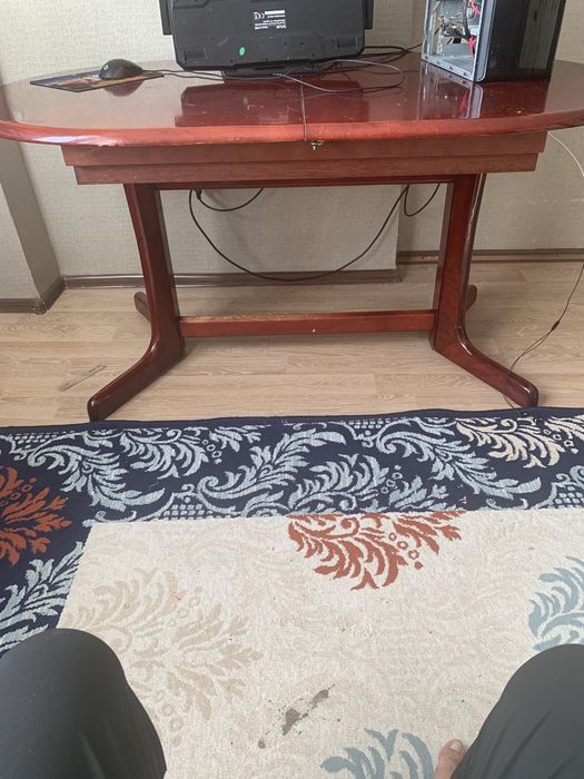 Продается раздвижной стол