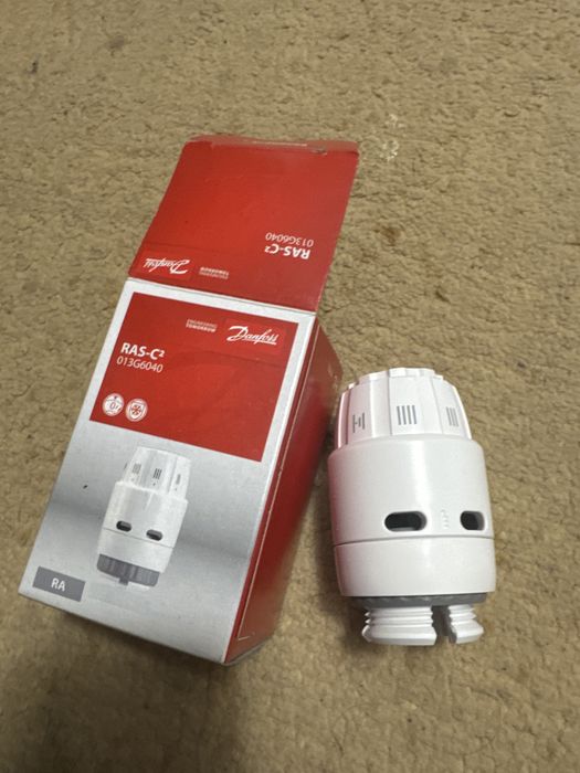 Vand robineti calorifer tur cu  cap termostat Danfoss