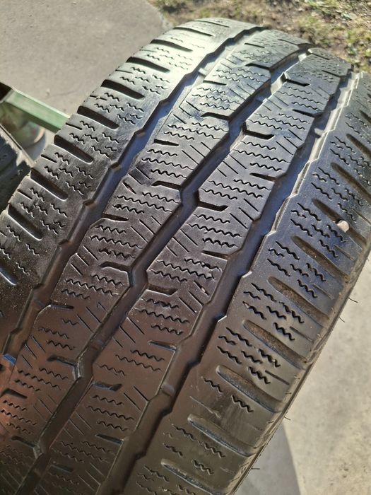 4 Anvelope de iarnă  225 55 r17C TOYO