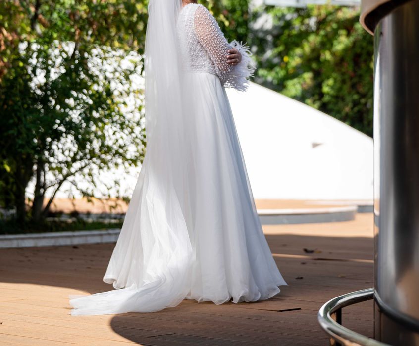 Rochie mireasa din matase si cusuta manual