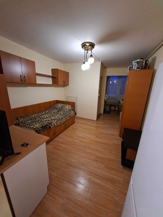 Garsoniera, cugir, et 3