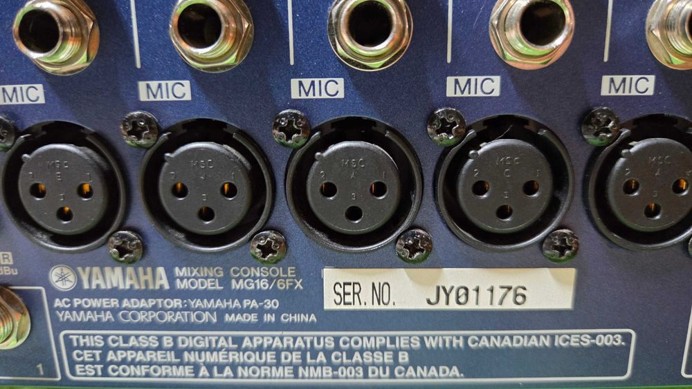 Yamaha MG16 /6fx 16 channel cu efecte