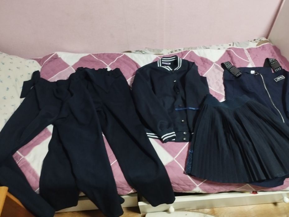 Продам форму школьную на девочку