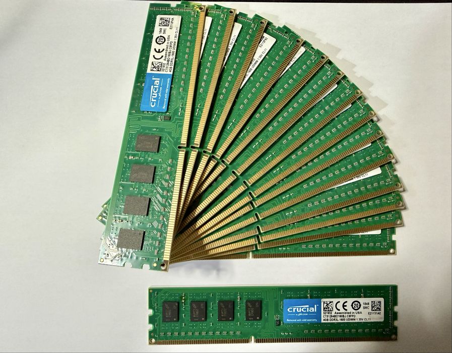 Memorie RAM 4GB DDR3 - 1600Mhz / detin 15 module
