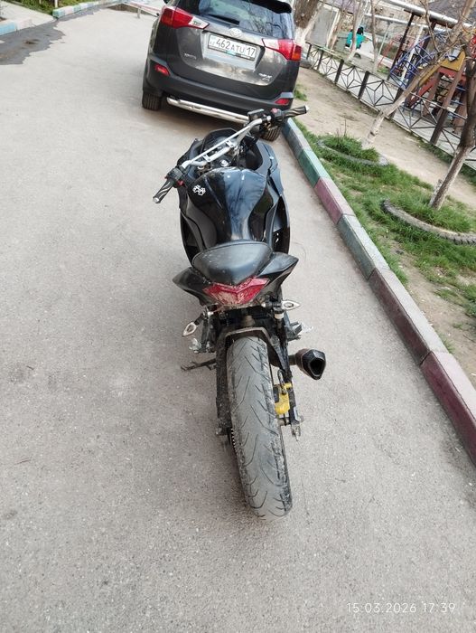 На продаже Кавасаки 250тр