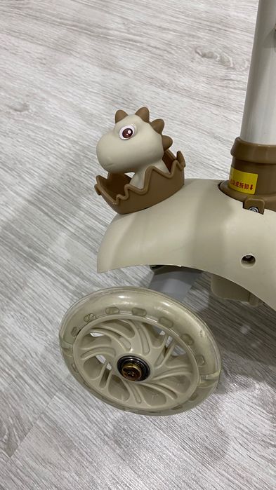 беговел и самокат