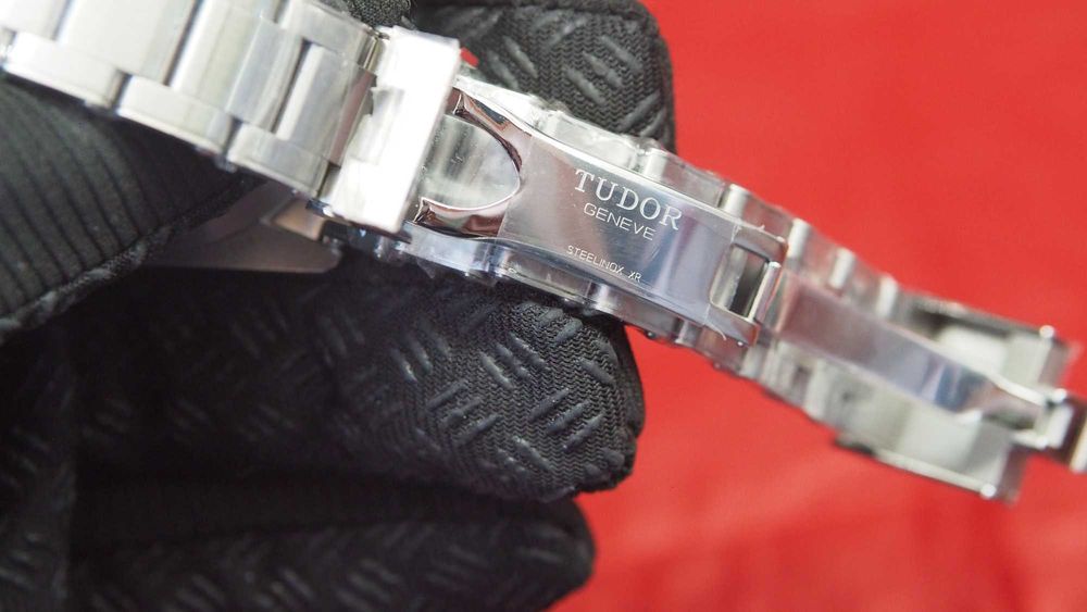 Tudor Black Bay 2824