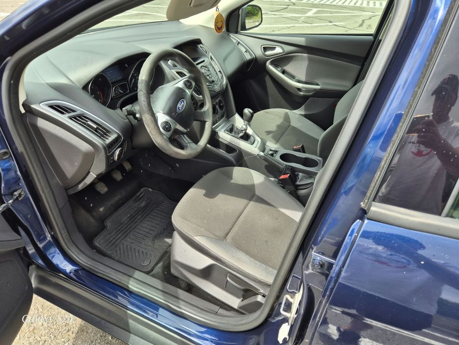 FORD Focus 2012 — imagine 5