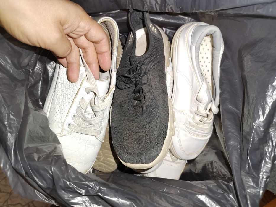 Отдам женскую обувь