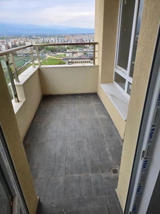 Продава се Двустаен апартамент в Пловдив, Тракия - 61 кв.м за 1476 €/кв.м - Снимка #2