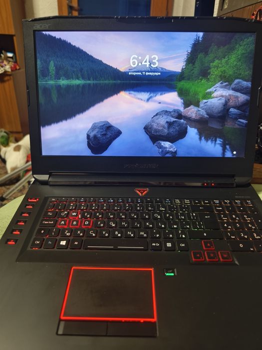 Acer predator геймърски лаптоп 17.3 инча