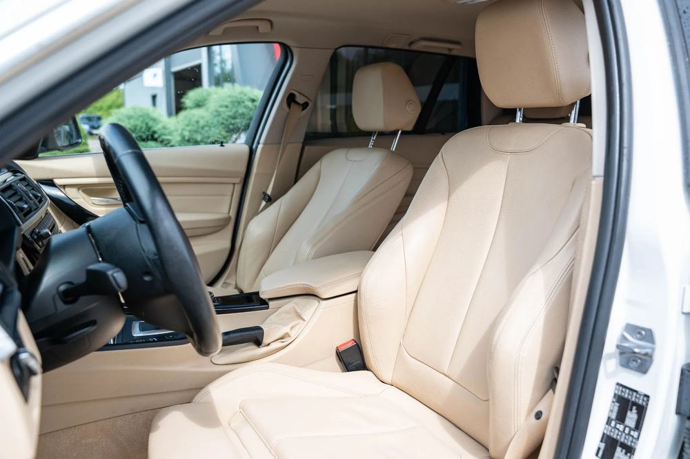 BMW Seria 3 Rate - Leasing - Garantie 36 Luni