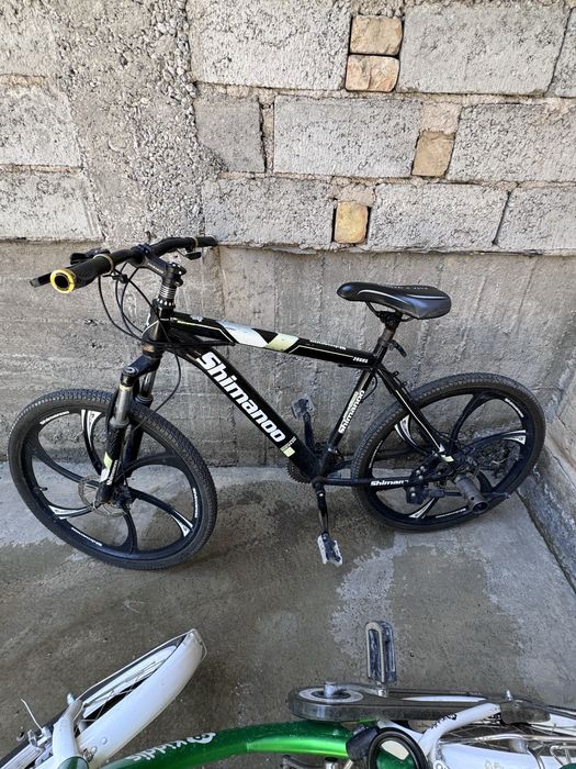 Velik  4xel bor harxeldan