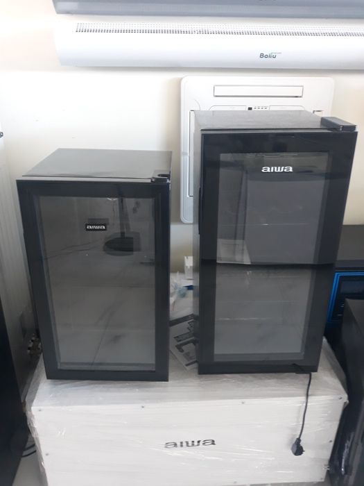 Mini holodilnik /mini bar