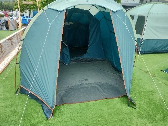 Cort de camping 4 locuri, Arpenaz 4.1 - produs resigilat Decathlon