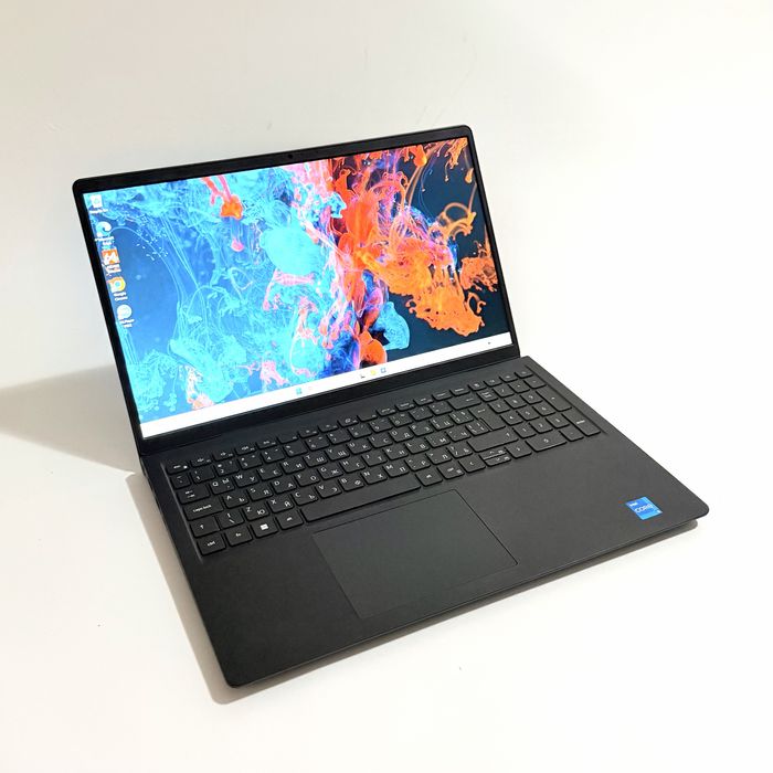 DELL Vostro 3530/15,6” IPS 120Hz/i5-1334U/16GB/512GB/Iris Xe