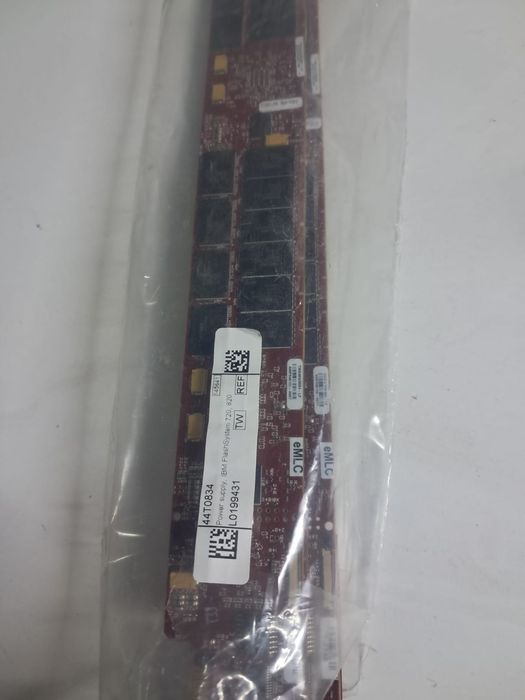 Vând SSD-URI nefolosite