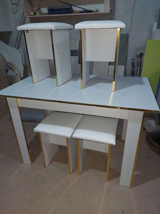 Кухонный столдар сатылады