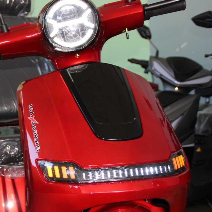 Електрическа триколка Max Motors FM2 PRO 1800W, 25Ah, RED