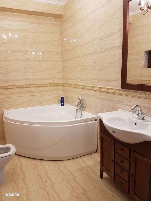 Vila lux de 5 camere cu parcare subterana în zona Bragadiru - Ghencea