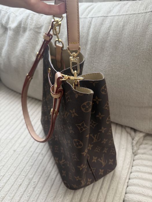 Дамска чанта Louis Vuitton