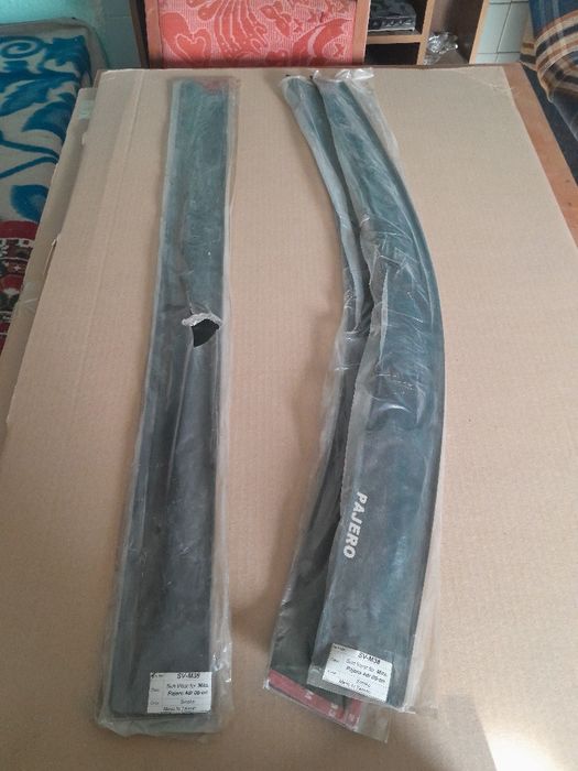 Продам ветровики на паджеро