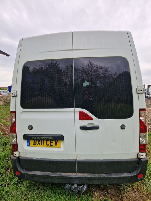 Dezmembrez renault master 2.3  Euro 5 125 cp
