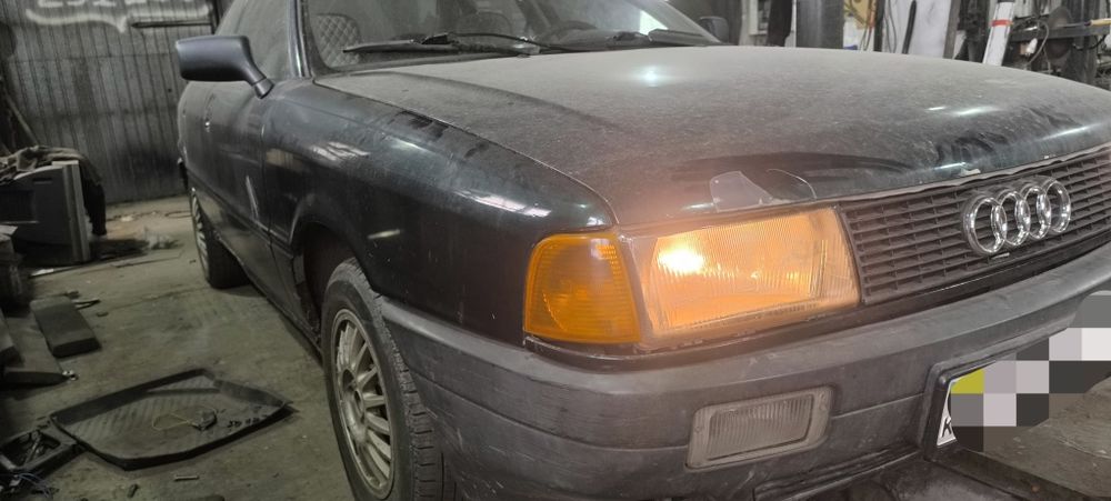 Продам Ауди 80 б3