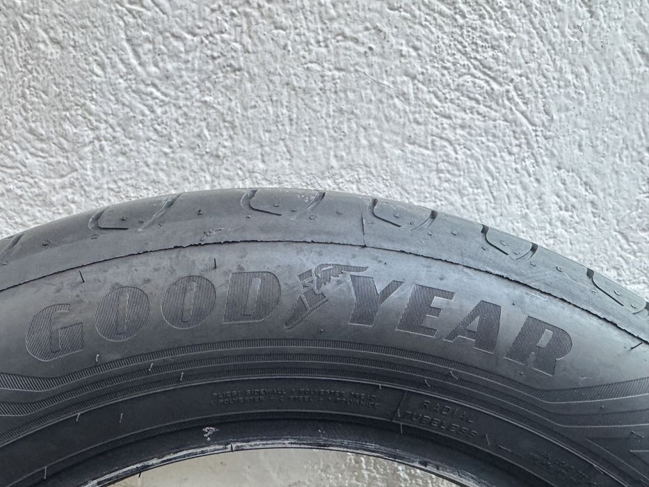 215 65 17 Goodyear