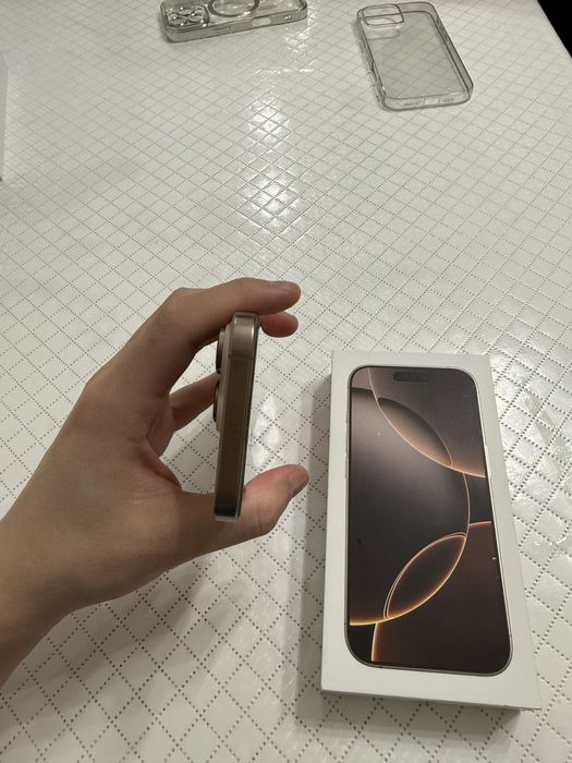 Продам iphone 16 pro