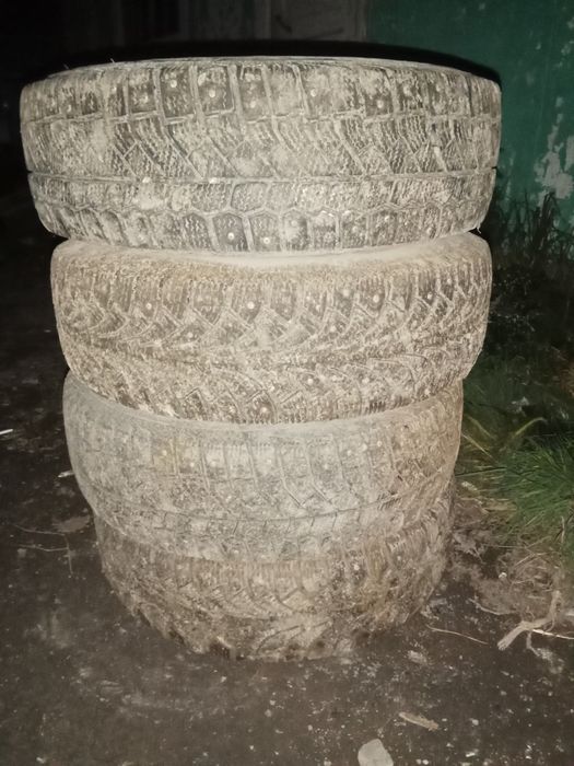 Продам зимние шины
