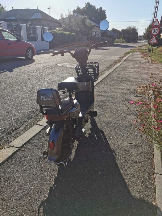 Scuter electric RDB YG4