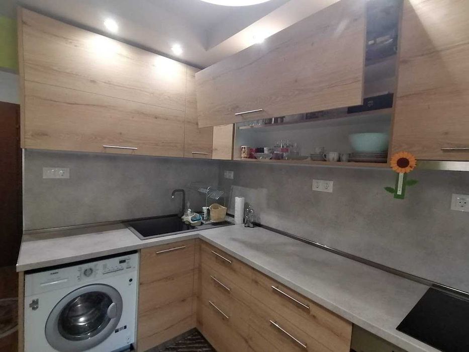 Дава се под наем Двустаен апартамент в Благоевград, Идеален център - 60 кв.м за 280.5 € - Снимка #1