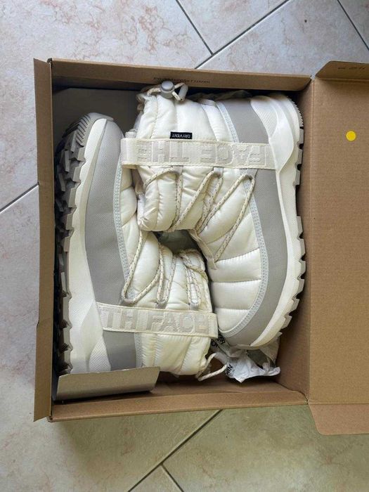 Дамски зимни боти The North Face ThermoBall Lace Up WP водоустойчиви