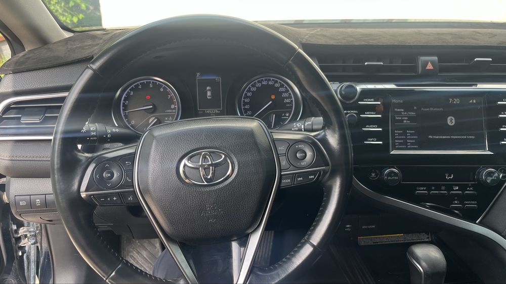 Toyota Camry 70