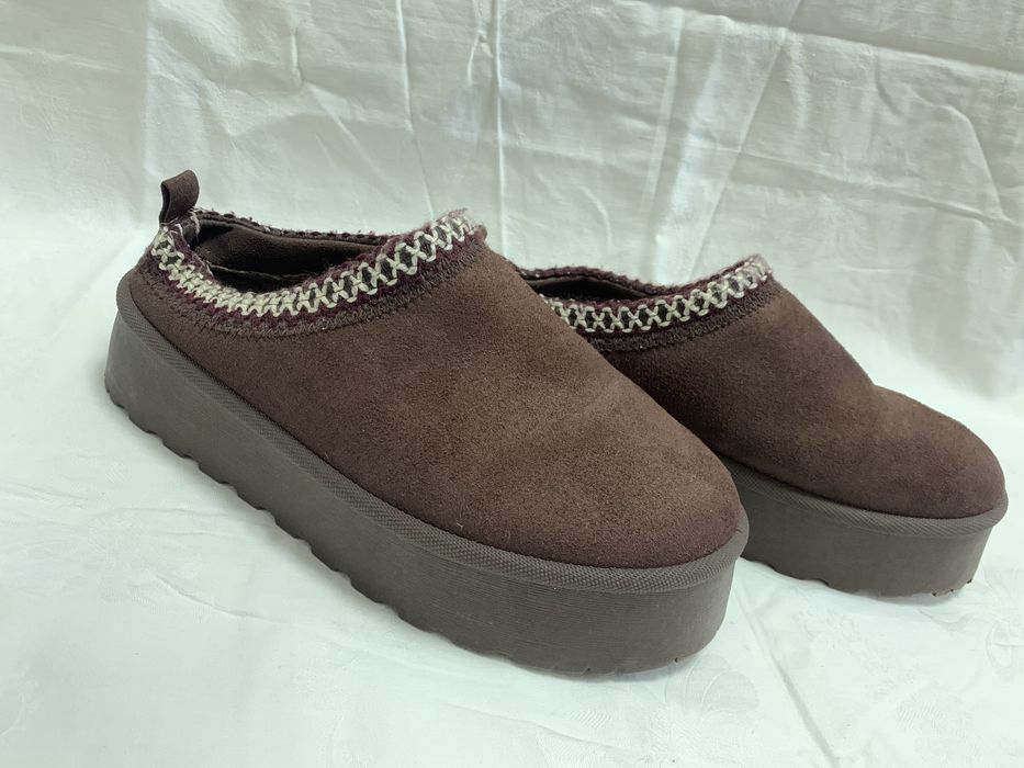 Papuci stil ugg,pentru afara