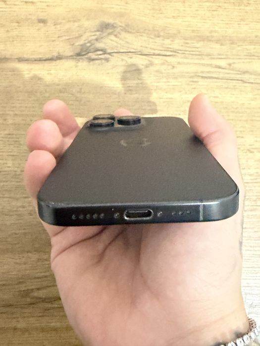 iphone 16 pro  neagu