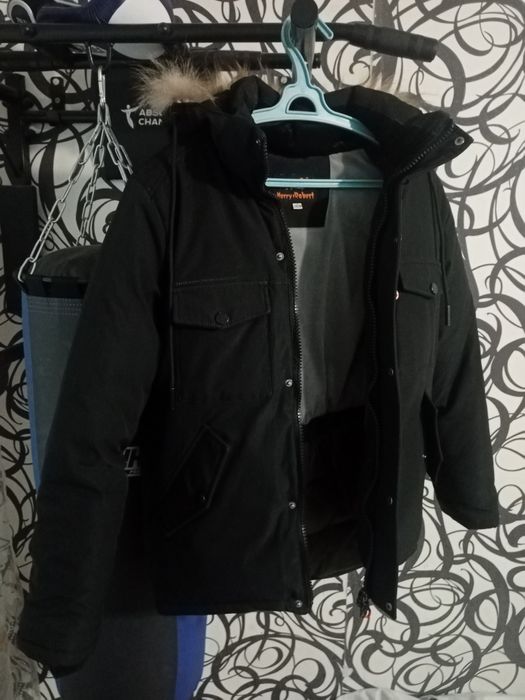 Продам пуховик детский