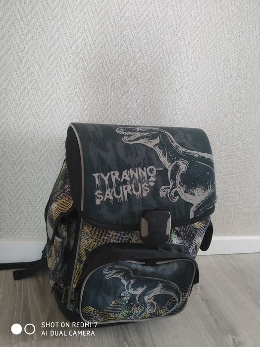 Продаётся рюкзак для школы