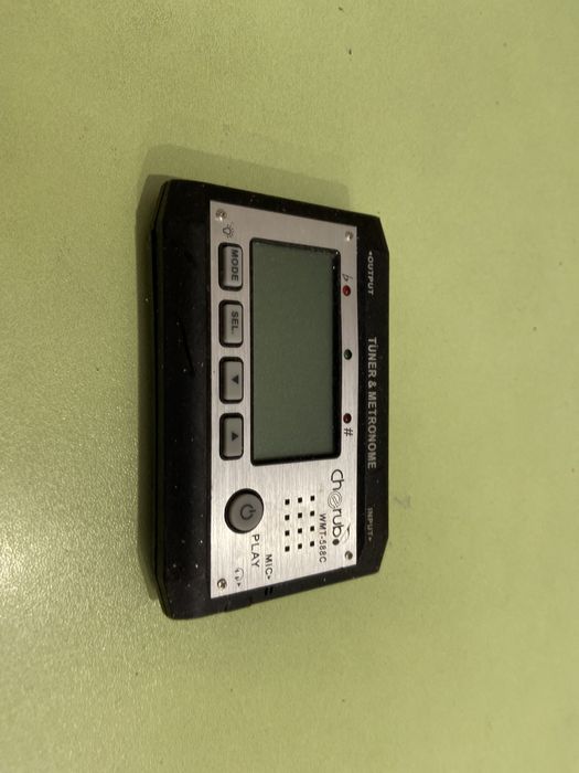 Метроном и тюнер для скрипки