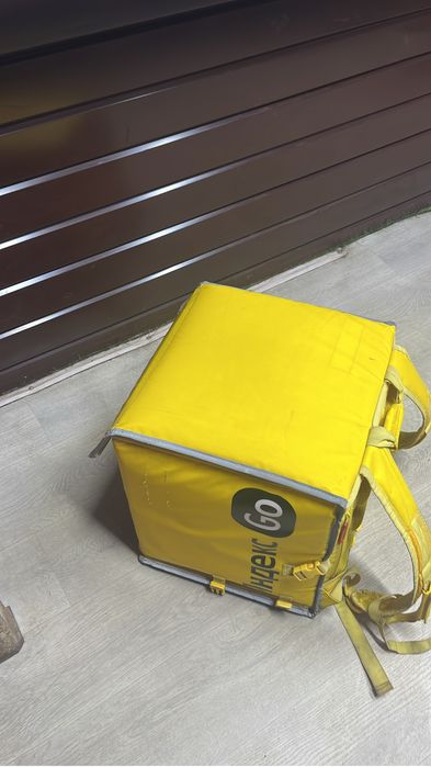 Продам Термосумку Яндекс