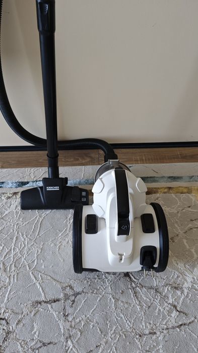 Пылесос Karcher VC3 plus